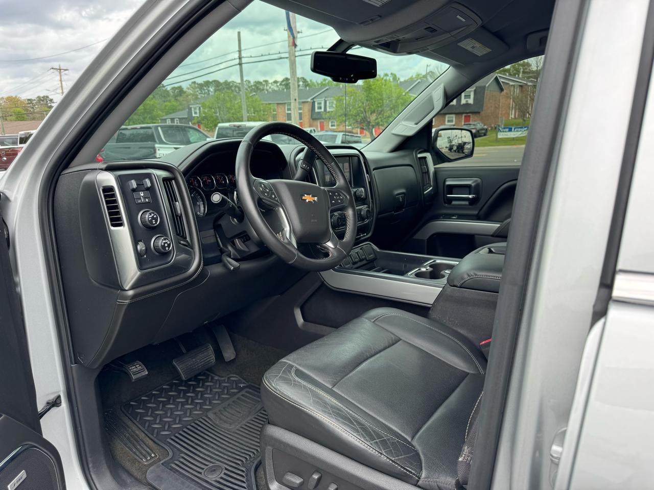 Chevrolet Silverado 1500 4WD Crew Cab 143.5" LTZ w/2LZ 2015