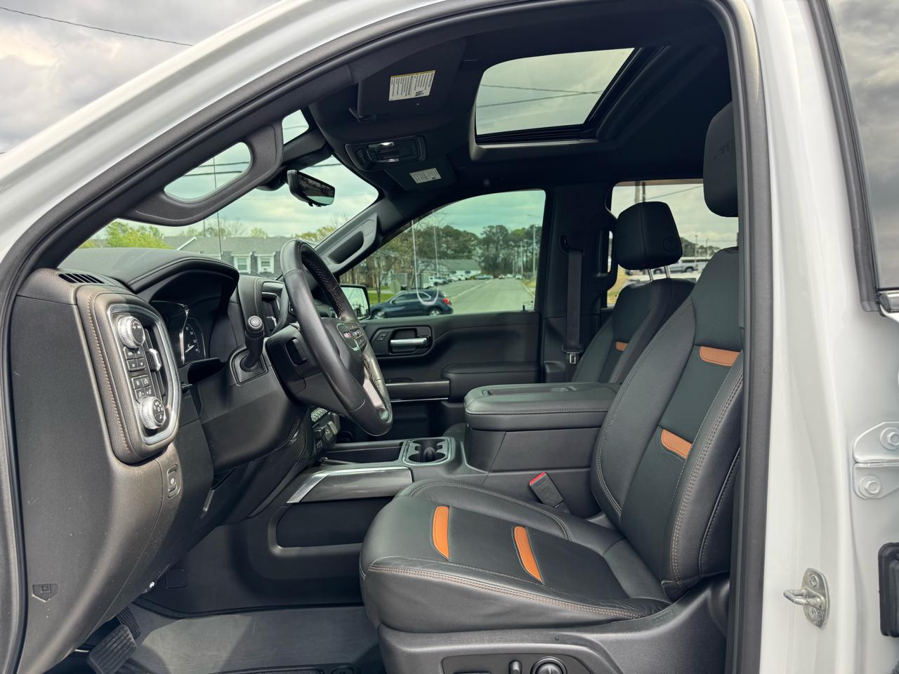 GMC Sierra 1500 4WD Crew Cab 147" AT4 2021