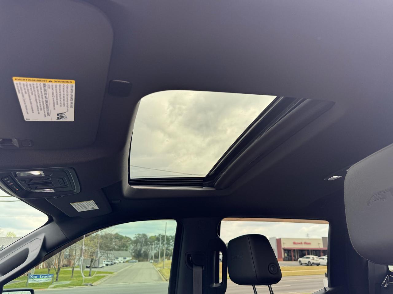 GMC Sierra 1500 4WD Crew Cab 147" AT4 2021