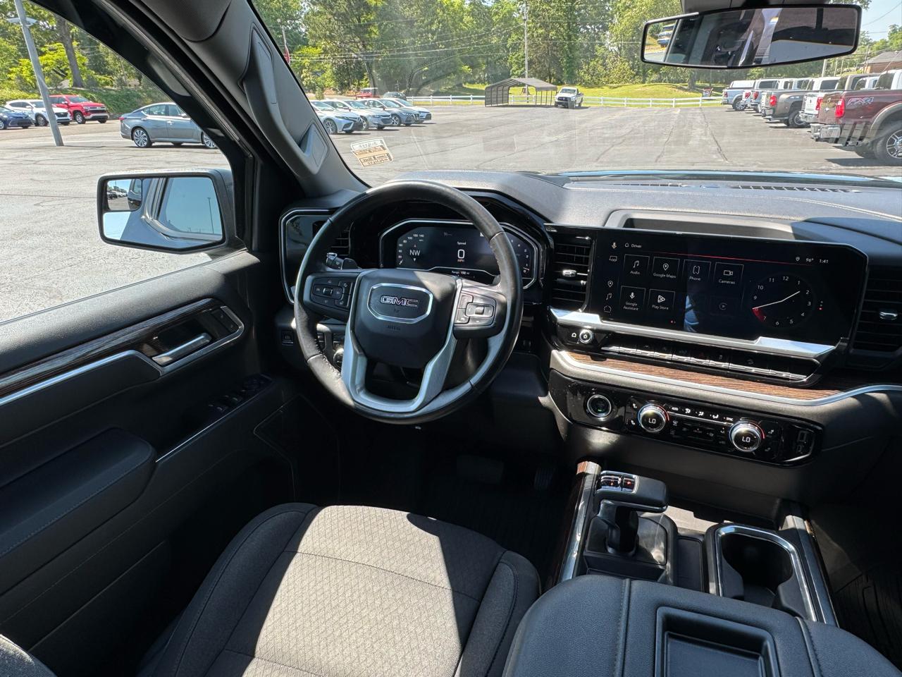 GMC Sierra 1500 4WD Crew Cab 147" Elevation w/3SB 2022