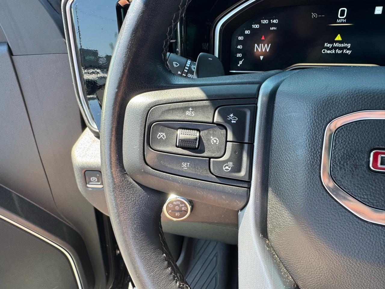 GMC Sierra 1500 4WD Crew Cab 147" Elevation w/3SB 2022