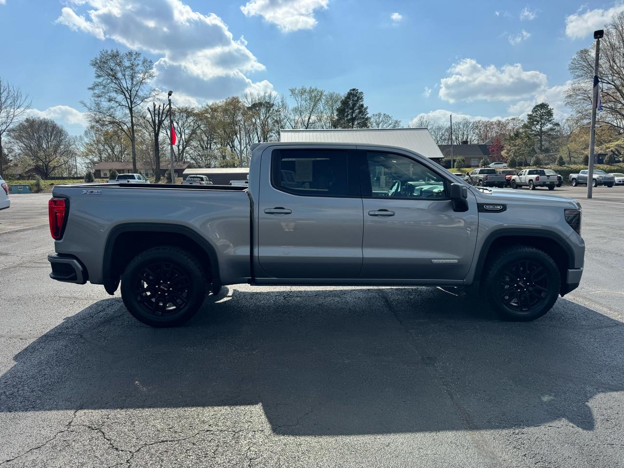 GMC Sierra 1500 4WD Crew Cab 147" Elevation w/3SB 2023