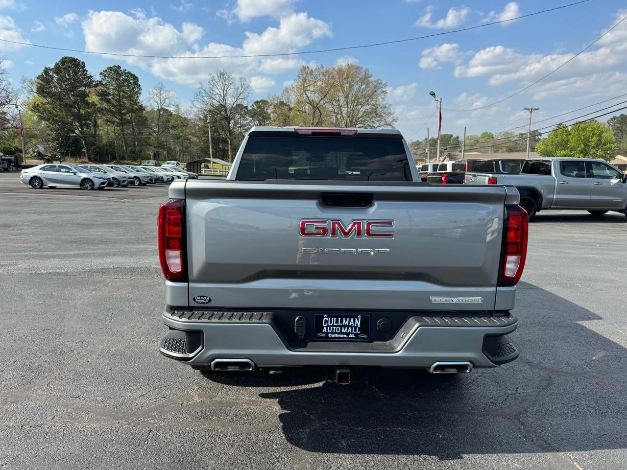 GMC Sierra 1500 4WD Crew Cab 147" Elevation w/3SB 2023