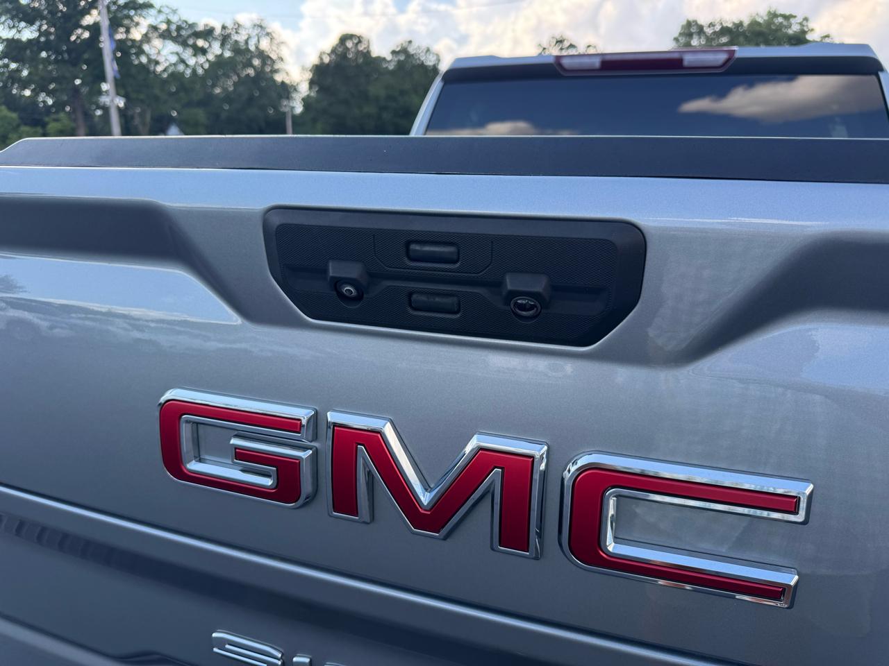 GMC Sierra 1500 4WD Crew Cab 147" Elevation w/3SB 2023