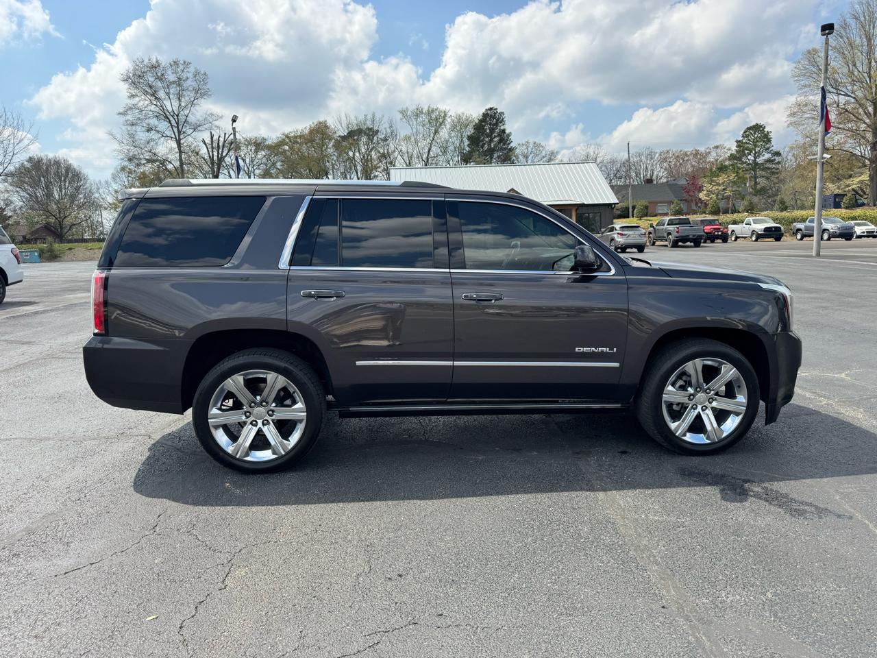 GMC Yukon 2WD 4dr Denali 2017