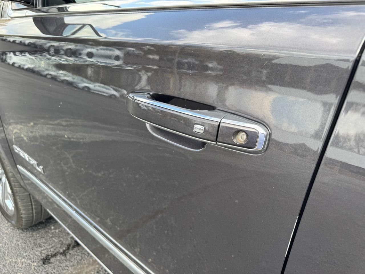 GMC Yukon 2WD 4dr Denali 2017