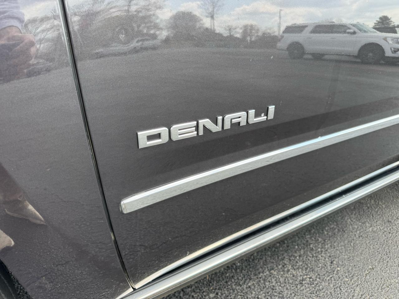GMC Yukon 2WD 4dr Denali 2017