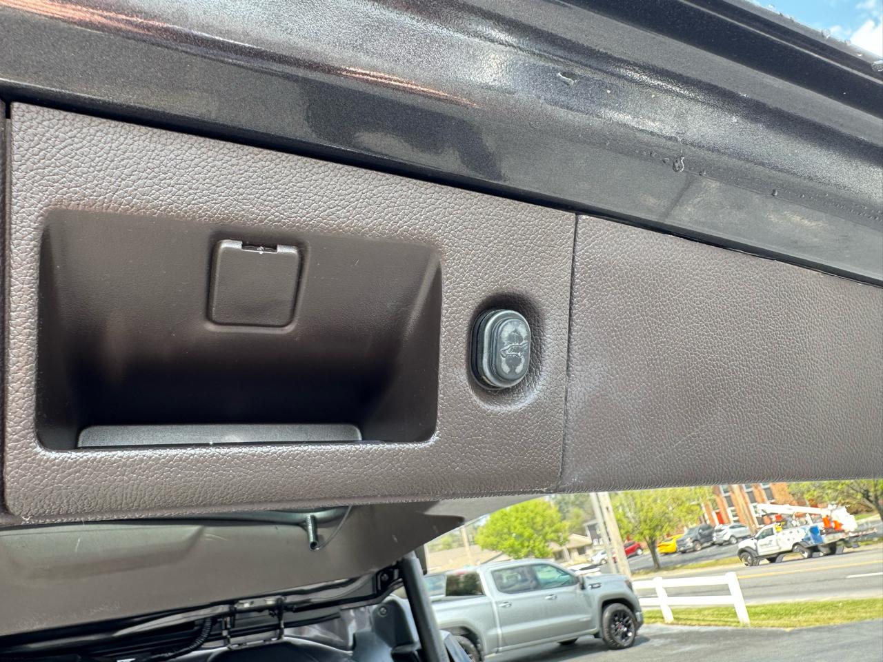 GMC Yukon 2WD 4dr Denali 2017