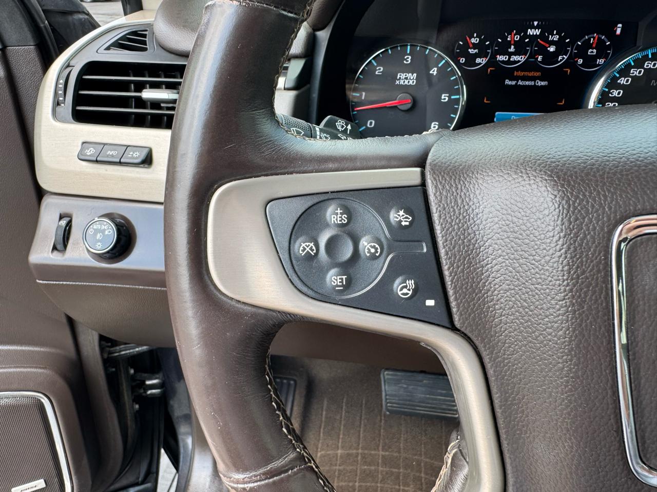 GMC Yukon 2WD 4dr Denali 2017