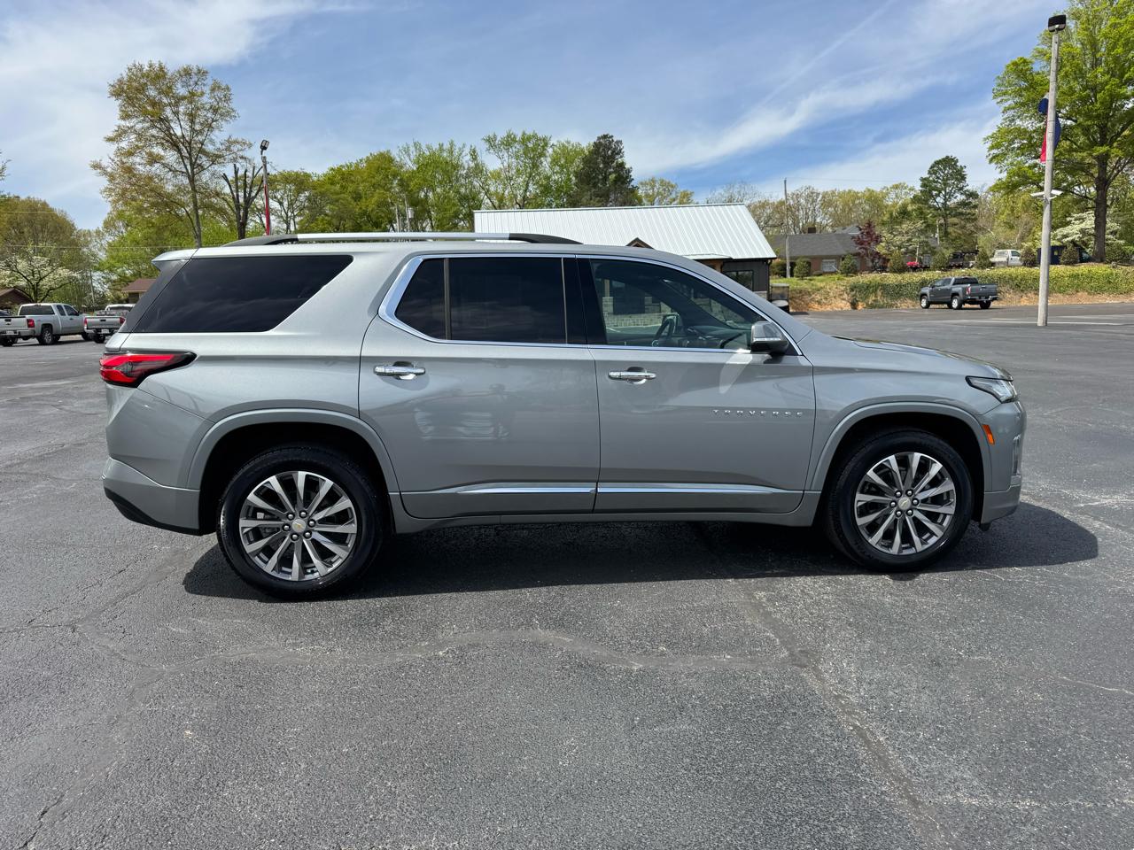 Chevrolet Traverse FWD 4dr Premier 2023