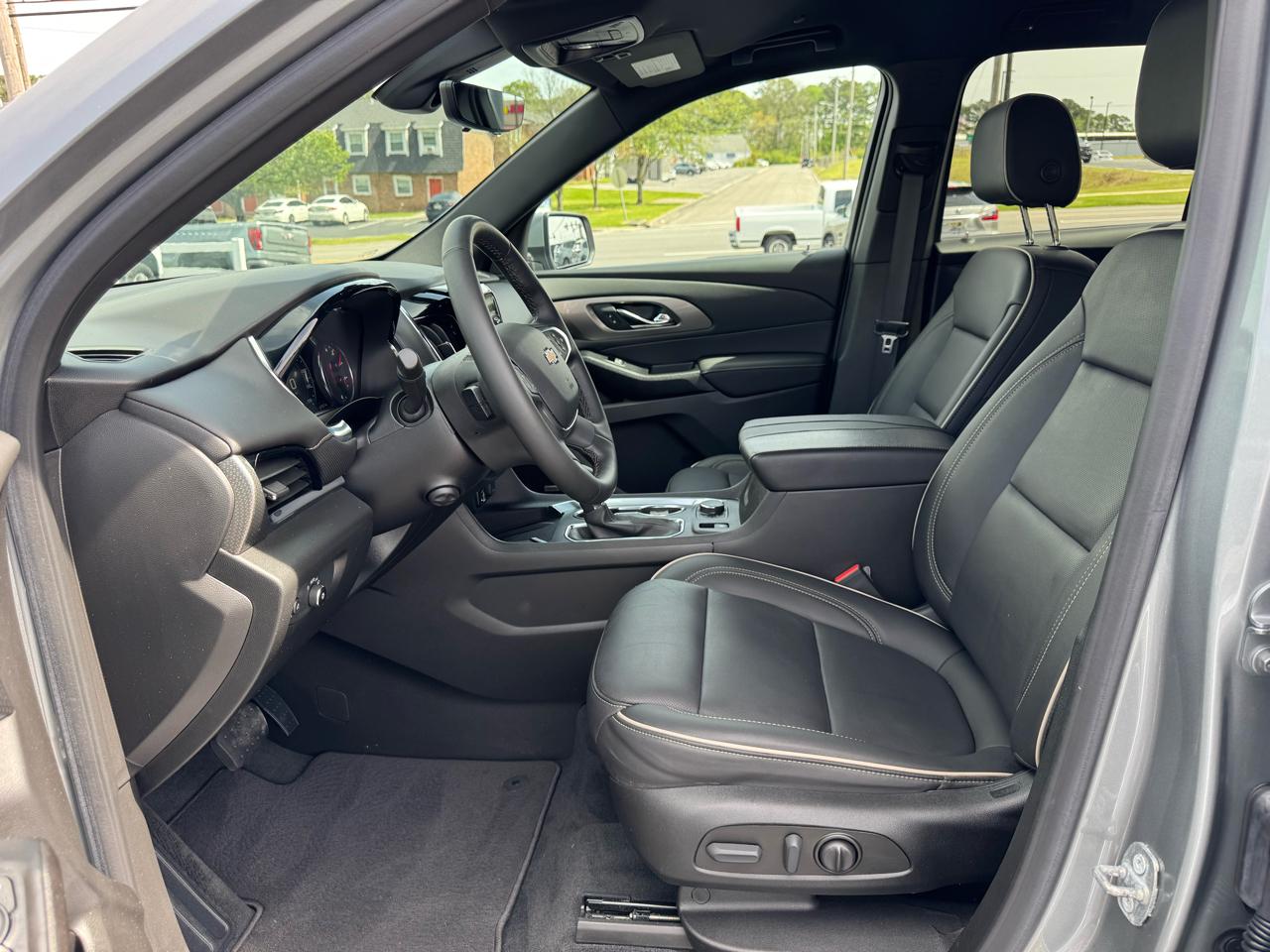 Chevrolet Traverse FWD 4dr Premier 2023