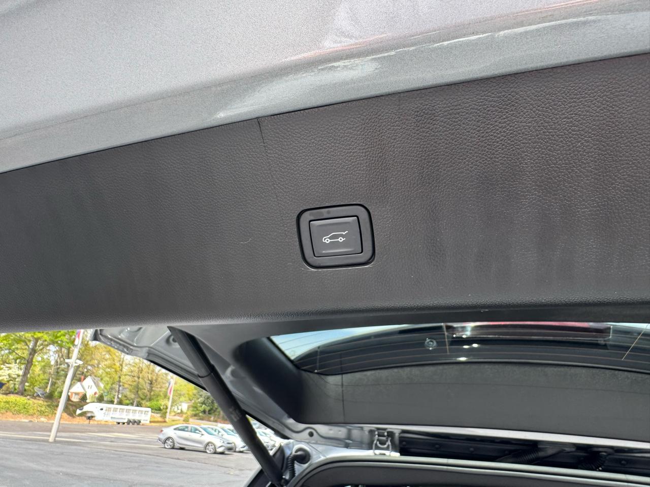 Chevrolet Traverse FWD 4dr Premier 2023