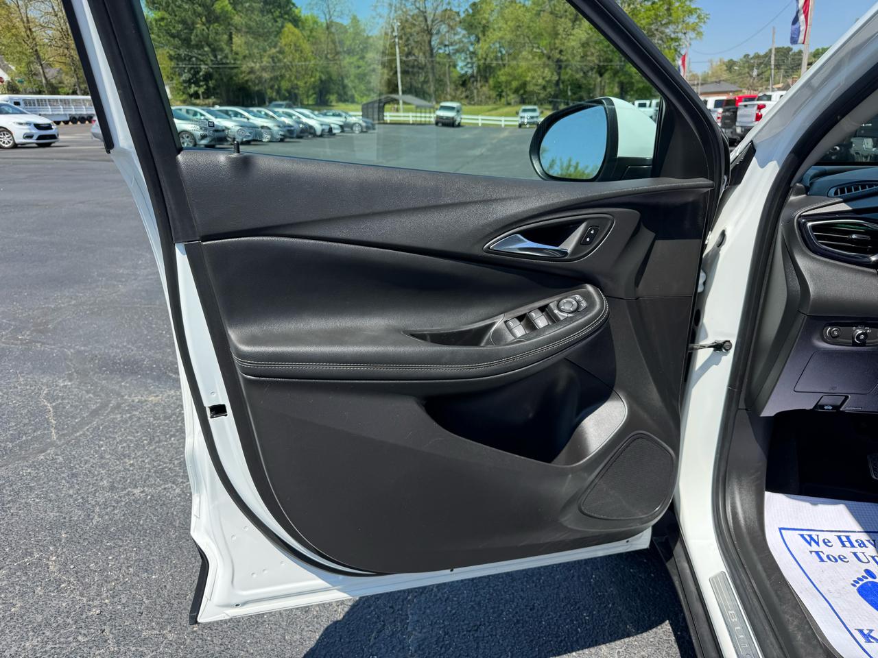 Buick Encore GX FWD 4dr Select 2023