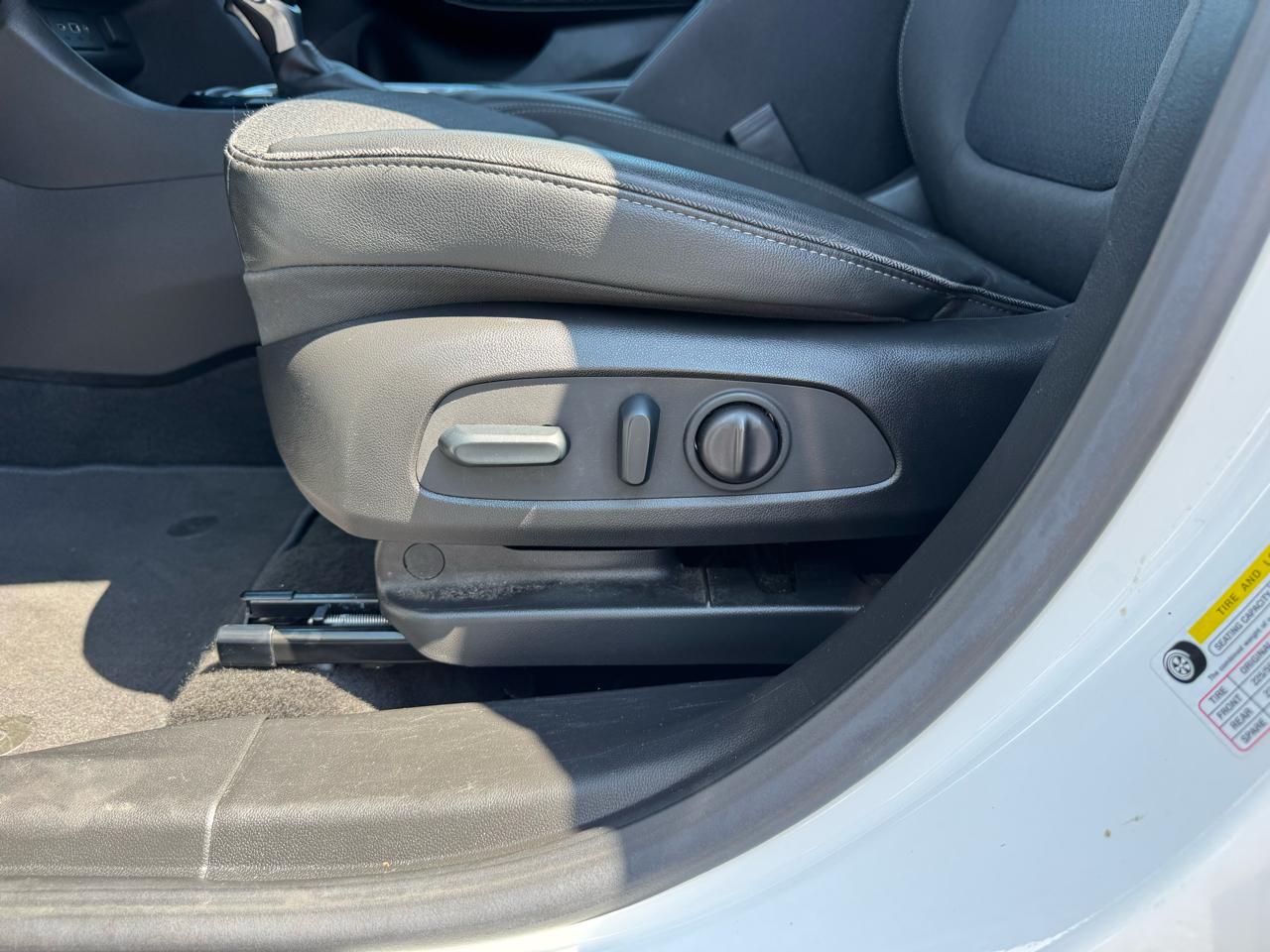 Buick Encore GX FWD 4dr Select 2023