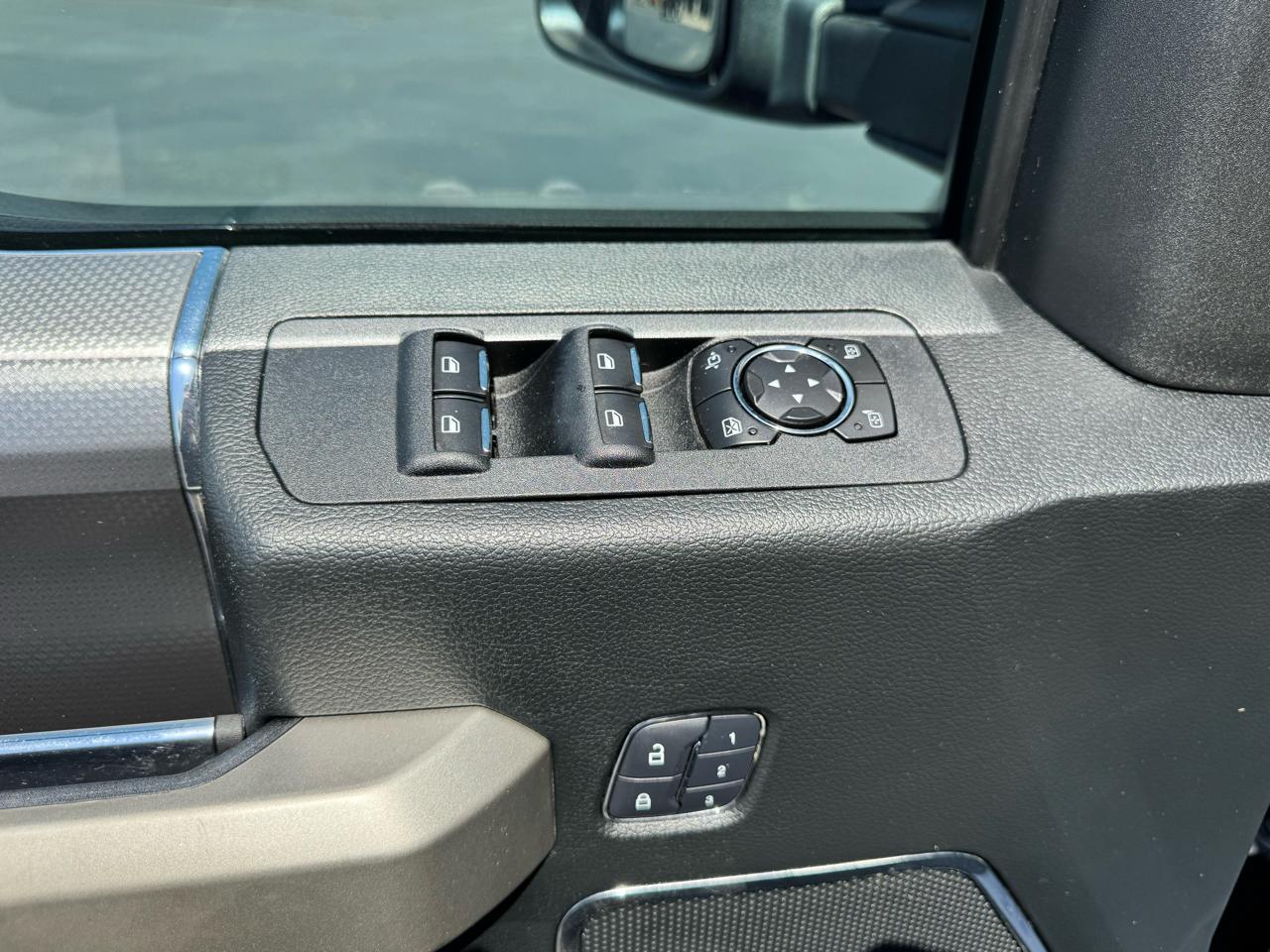 Ford F-150 4WD SuperCrew 145" King Ranch 2016