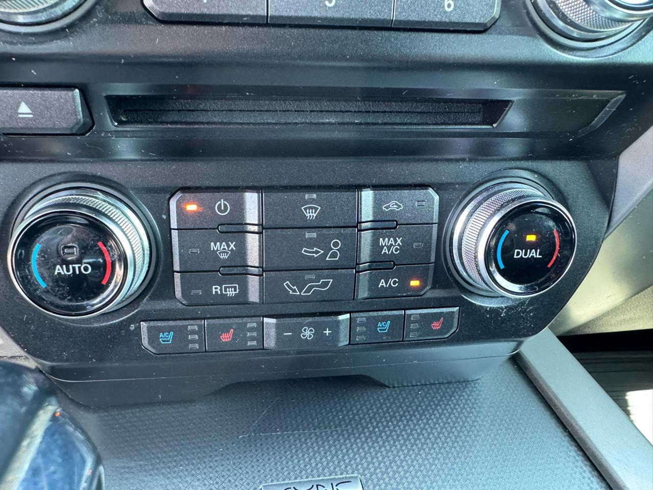 Ford F-150 4WD SuperCrew 145" King Ranch 2016