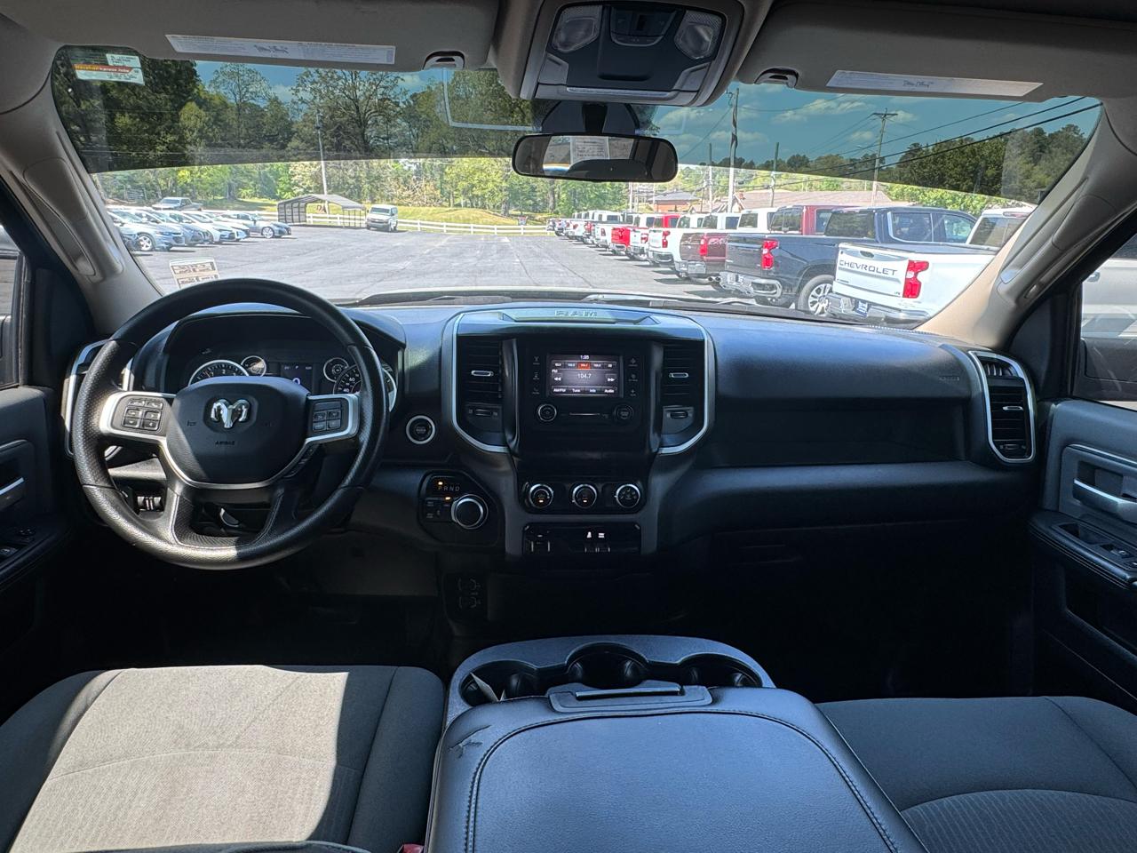 RAM 2500 Big Horn 4x4 Crew Cab 6'4" Box 2020