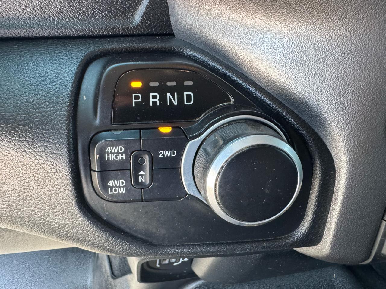 RAM 2500 Big Horn 4x4 Crew Cab 6'4" Box 2020