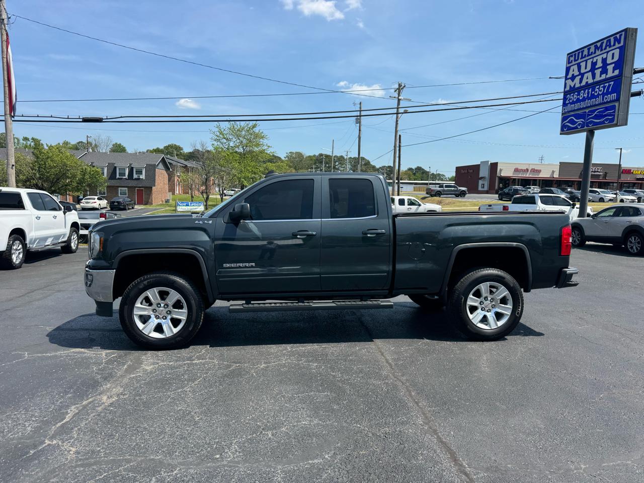 GMC Sierra 1500 4WD Double Cab 143.5" SLE 2017