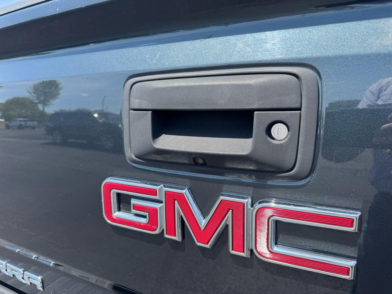 GMC Sierra 1500 4WD Double Cab 143.5" SLE 2017