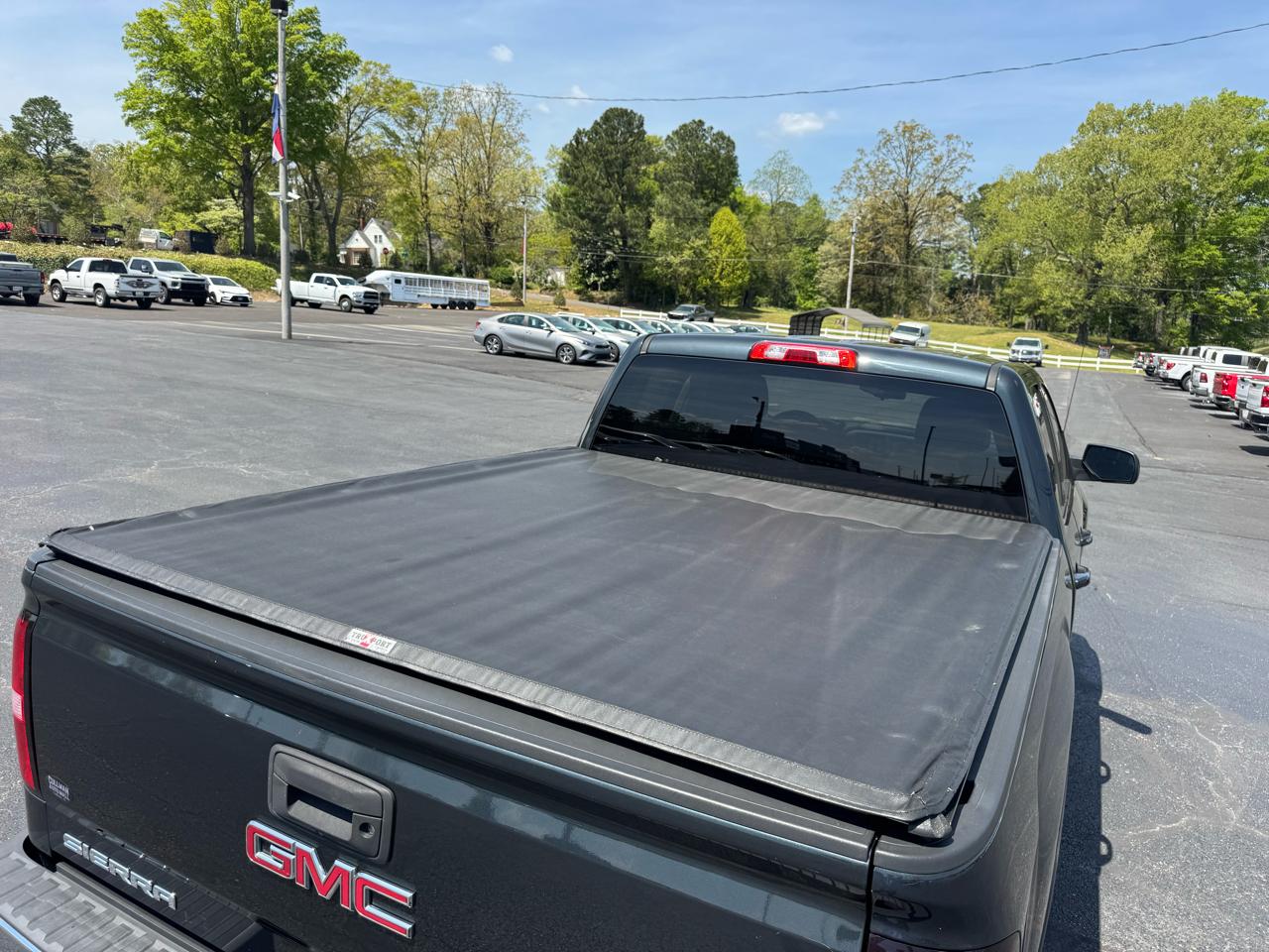 GMC Sierra 1500 4WD Double Cab 143.5" SLE 2017