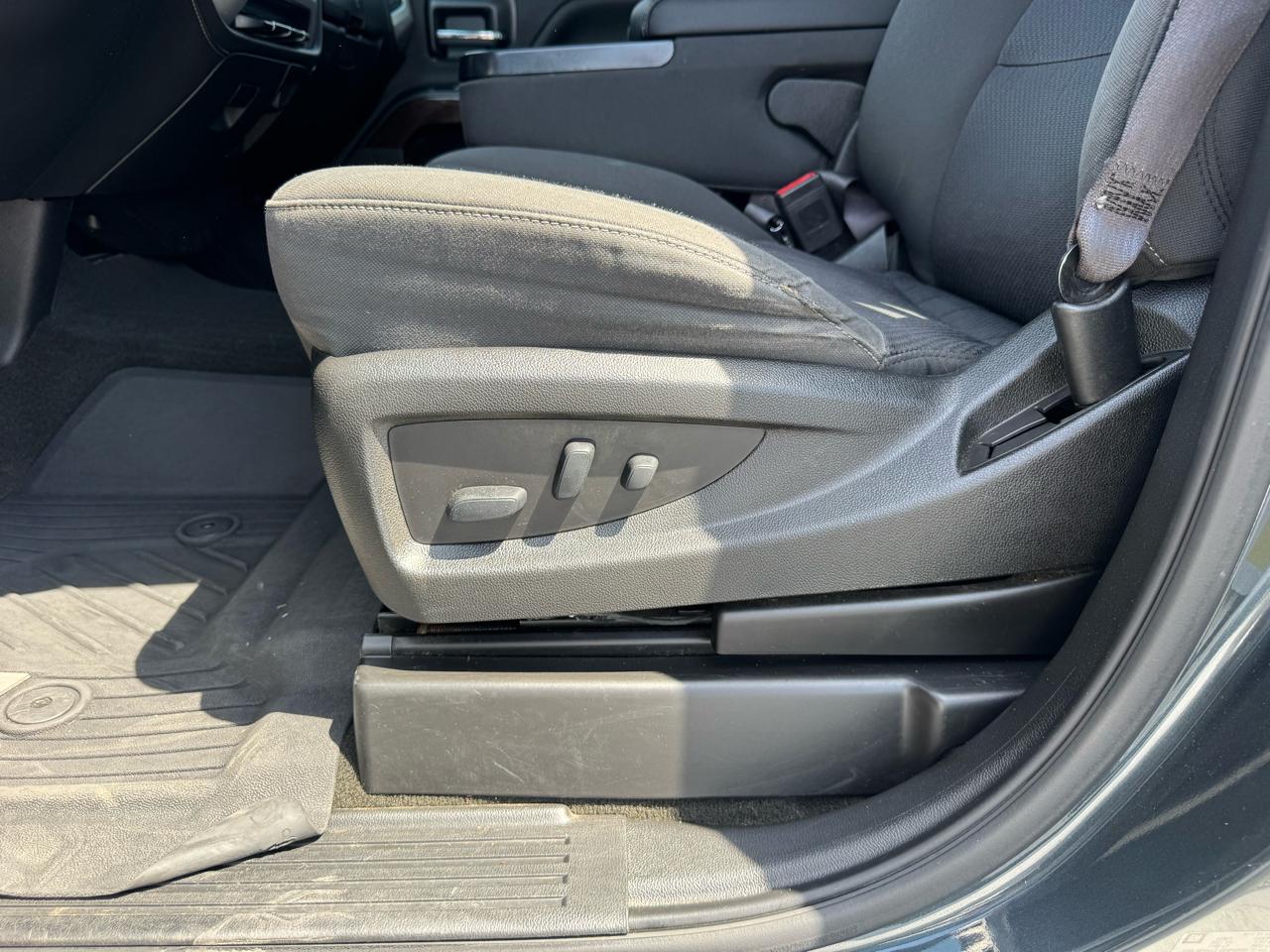 GMC Sierra 1500 4WD Double Cab 143.5" SLE 2017