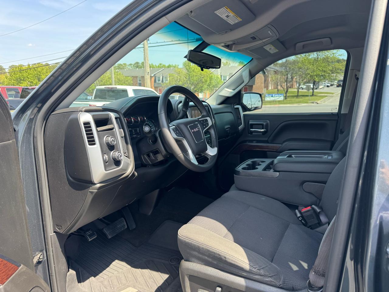 GMC Sierra 1500 4WD Double Cab 143.5" SLE 2017