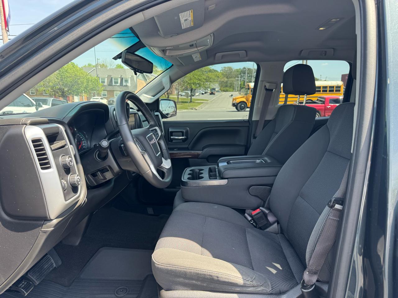 GMC Sierra 1500 4WD Double Cab 143.5" SLE 2017