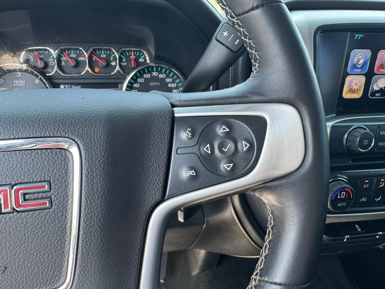 GMC Sierra 1500 4WD Double Cab 143.5" SLE 2017