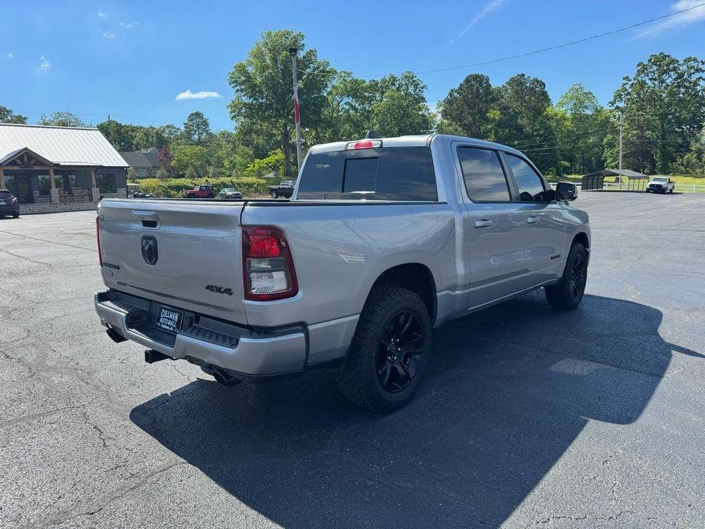 RAM 1500 Big Horn 4x4 Crew Cab 5'7" Box 2020