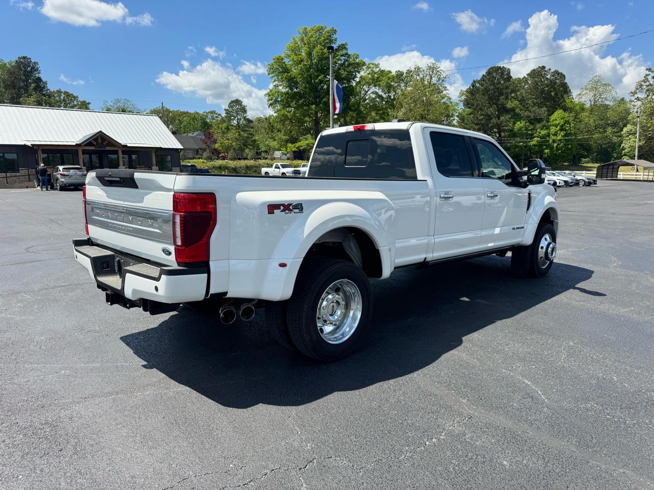 Ford Super Duty F-450 DRW Platinum 4WD Crew Cab 8' Box 2022