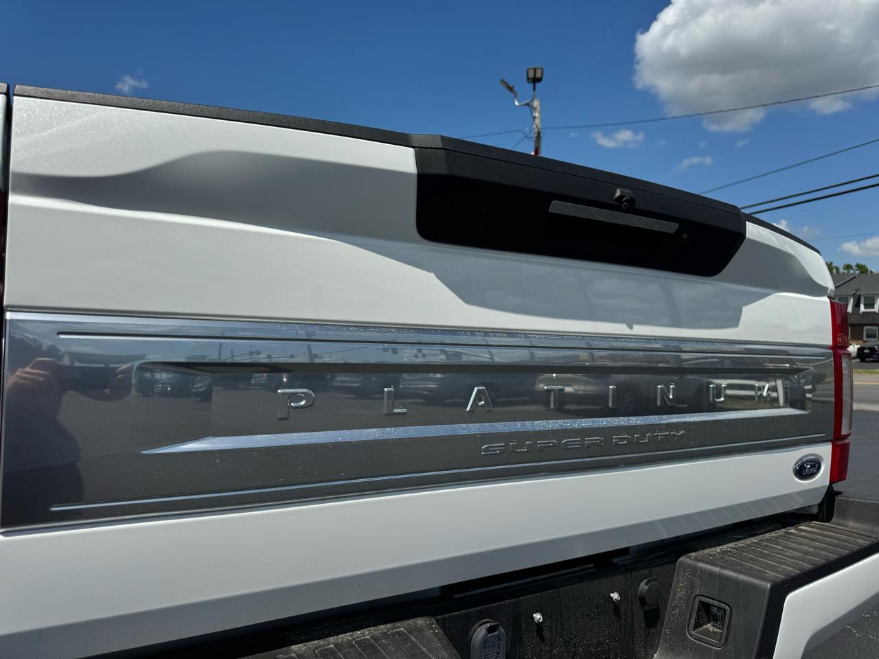 Ford Super Duty F-450 DRW Platinum 4WD Crew Cab 8' Box 2022