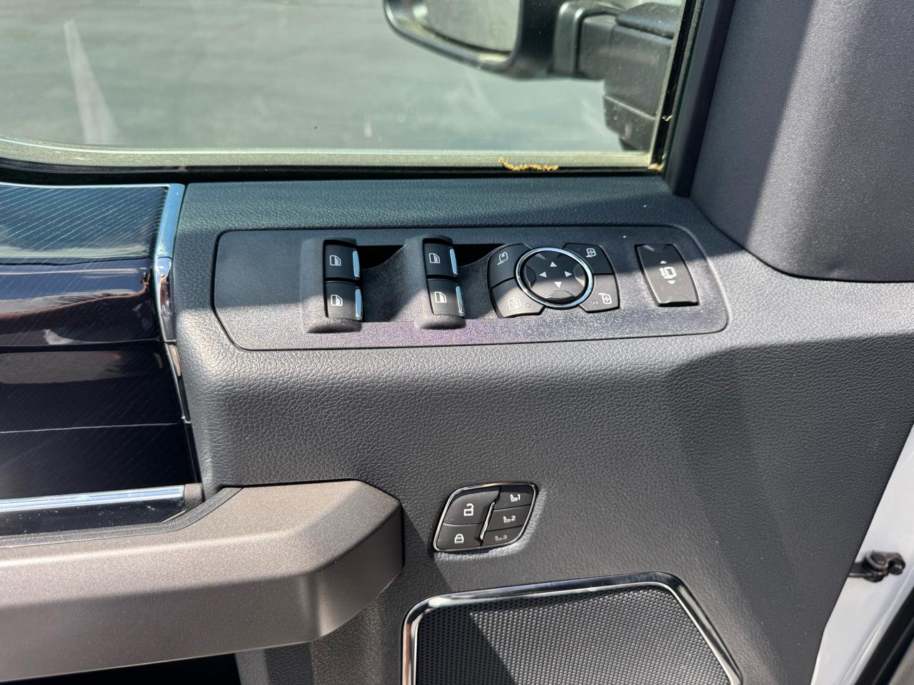 Ford Super Duty F-450 DRW Platinum 4WD Crew Cab 8' Box 2022