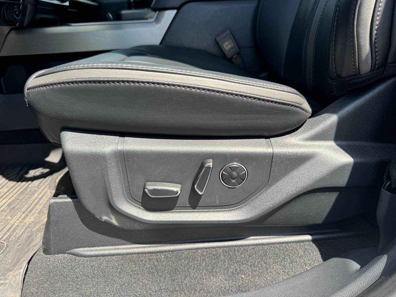 Ford Super Duty F-450 DRW Platinum 4WD Crew Cab 8' Box 2022