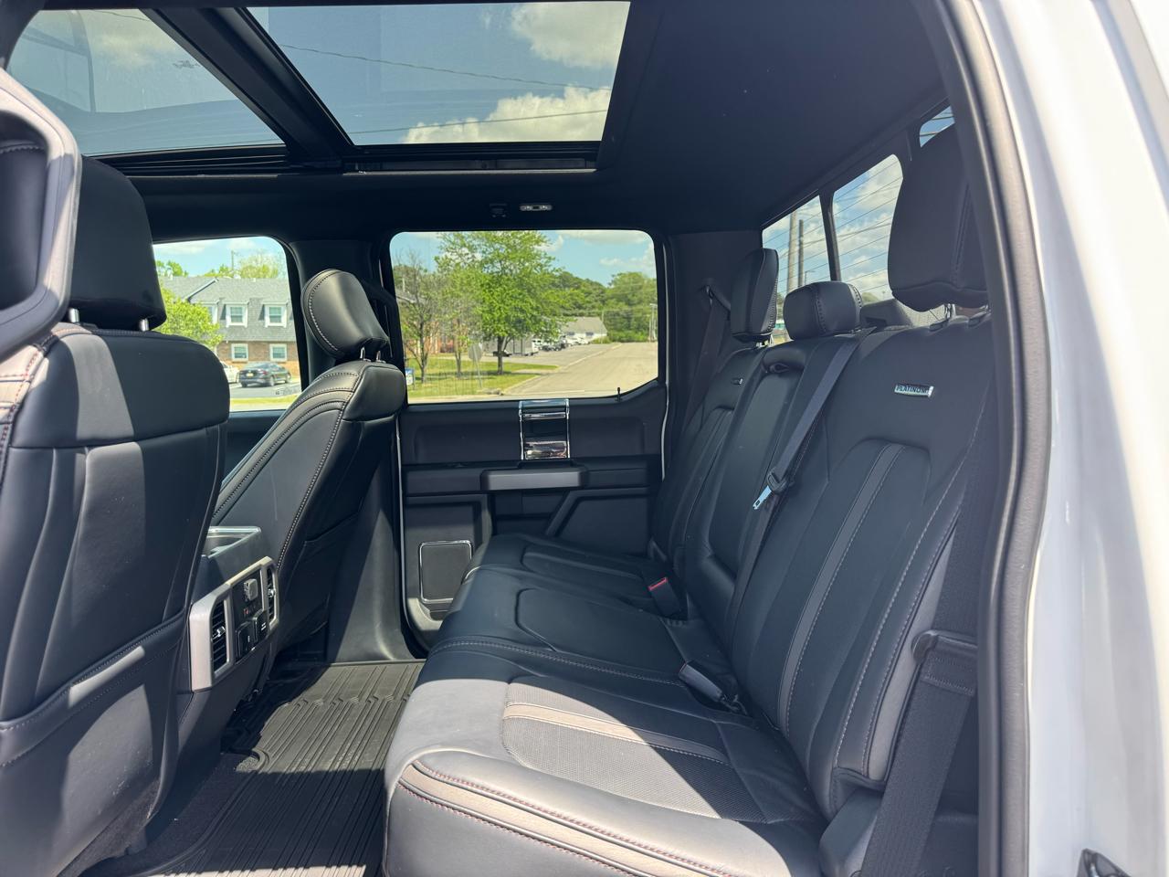 Ford Super Duty F-450 DRW Platinum 4WD Crew Cab 8' Box 2022