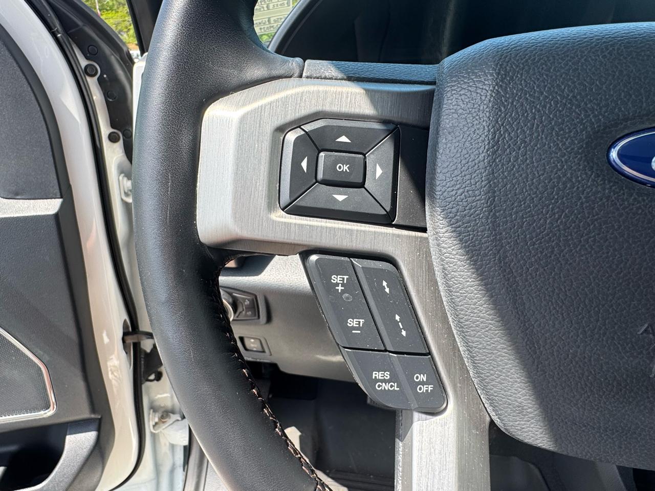 Ford Super Duty F-450 DRW Platinum 4WD Crew Cab 8' Box 2022