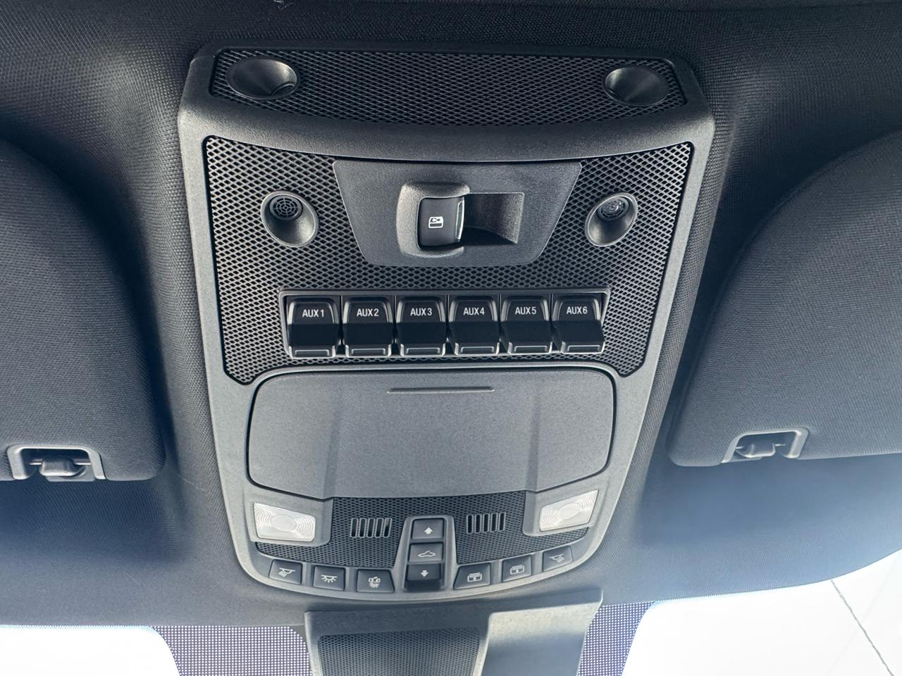 Ford Super Duty F-450 DRW Platinum 4WD Crew Cab 8' Box 2022