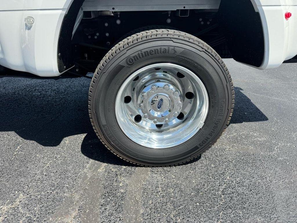 Ford Super Duty F-450 DRW Platinum 4WD Crew Cab 8' Box 2022