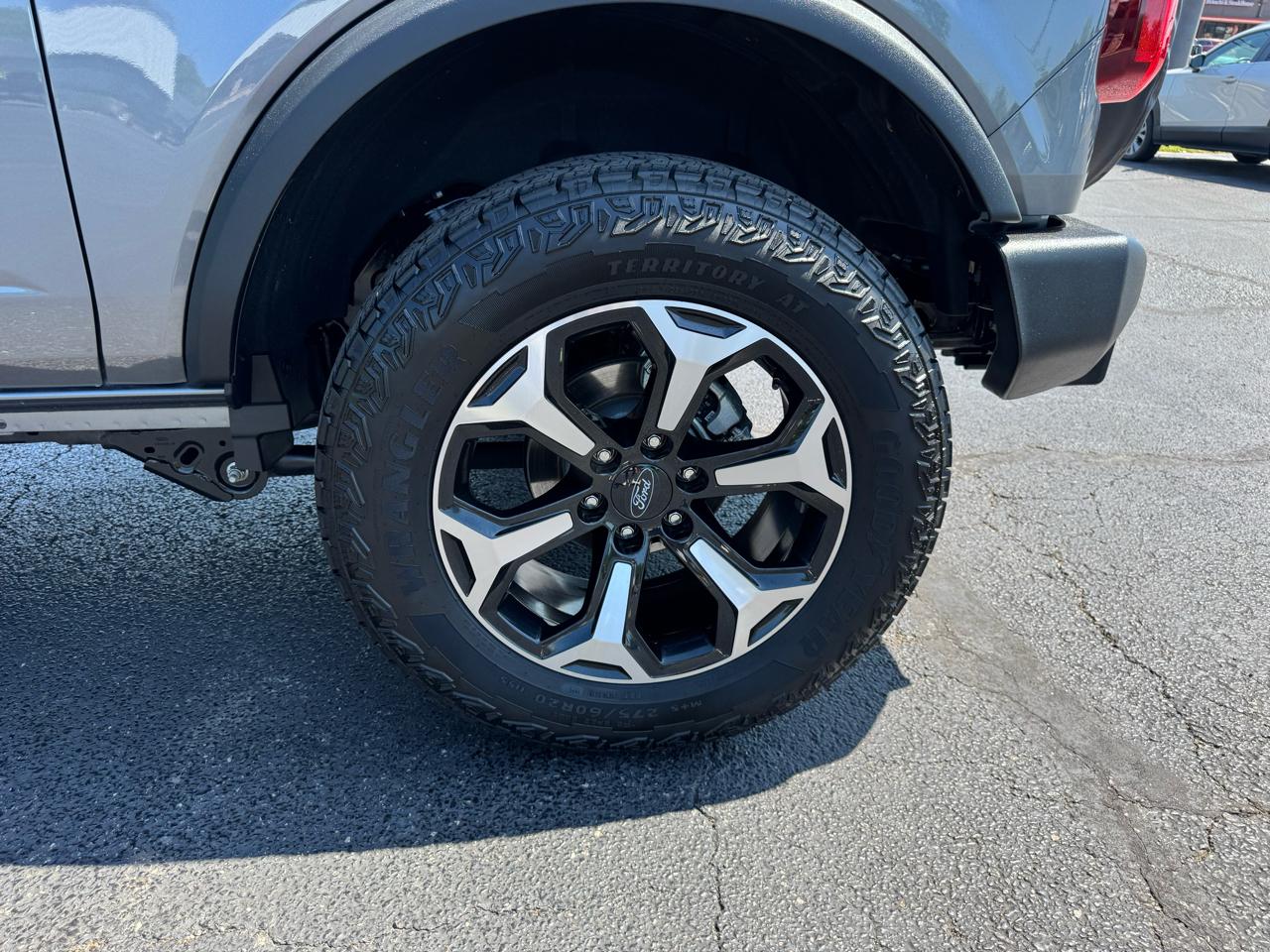 Ford Bronco Base 2 Door 4x4 2025