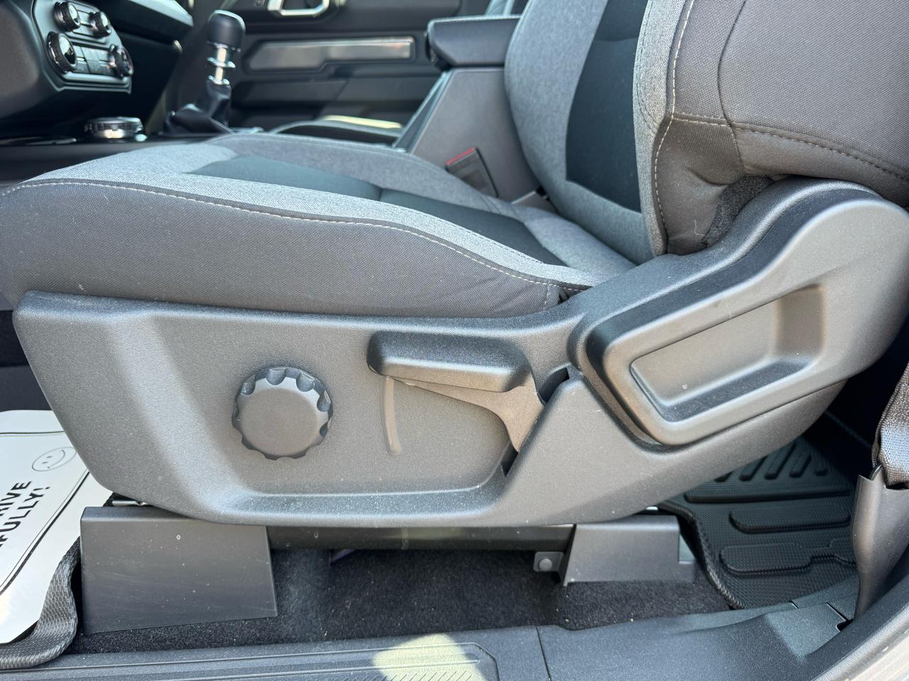 Ford Bronco Base 2 Door 4x4 2025