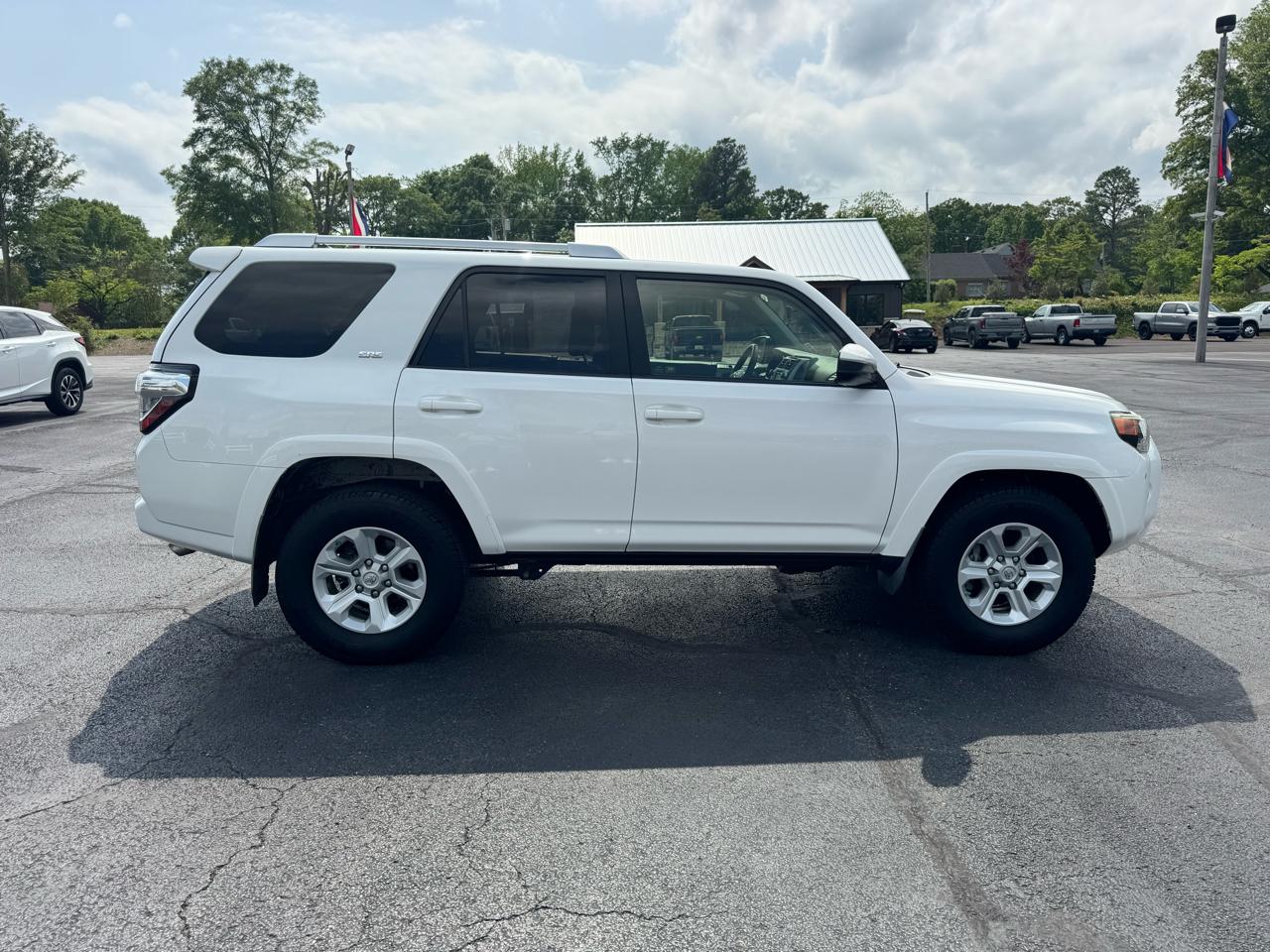 Toyota 4Runner RWD 4dr V6 SR5 Premium (Natl) 2016