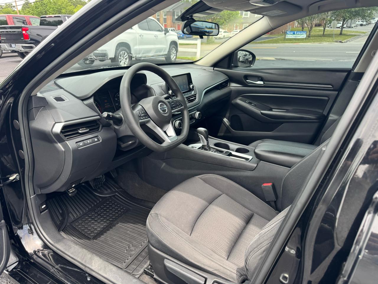 Nissan Altima 2.5 S Sedan 2021