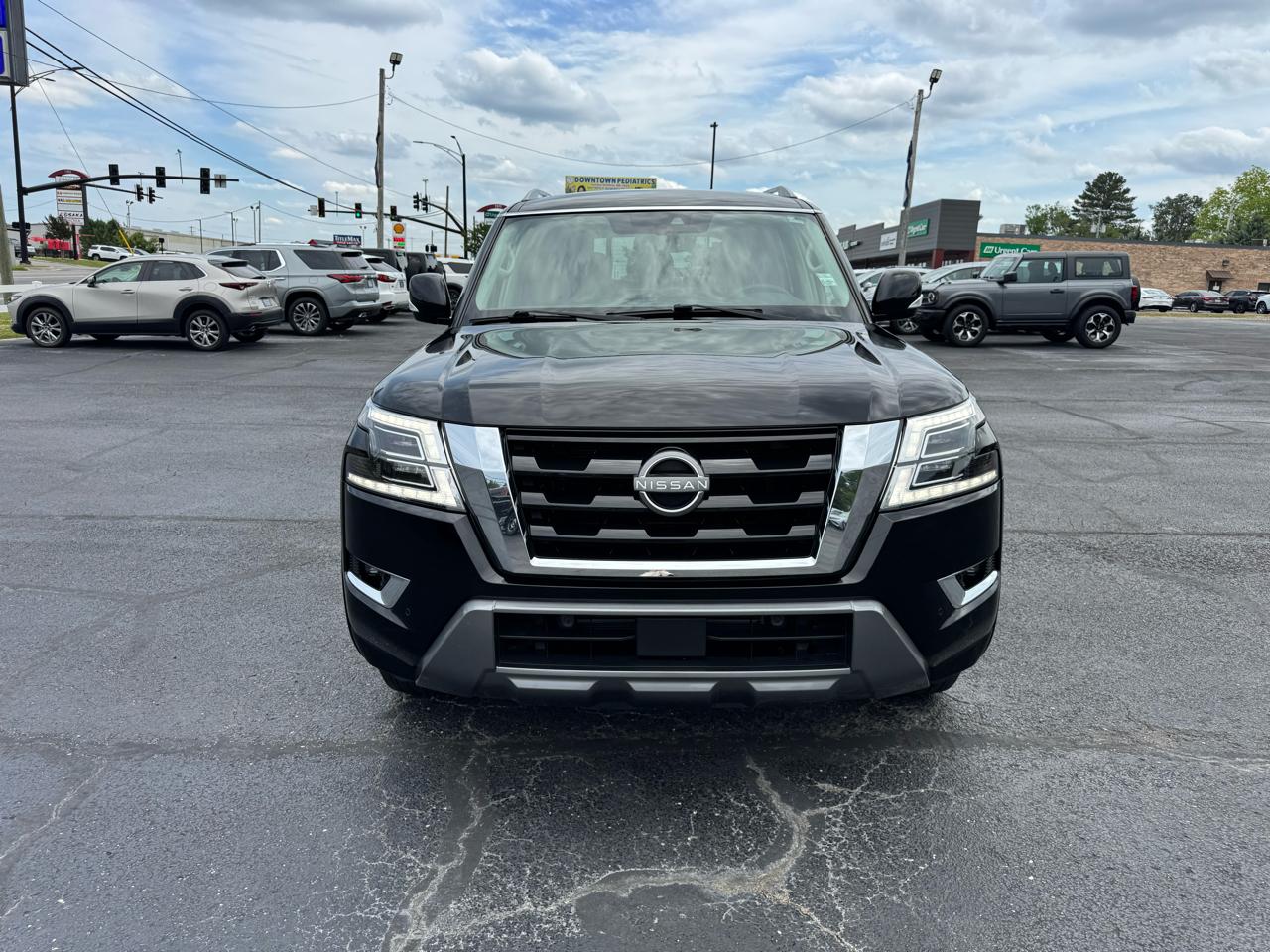 Nissan Armada 4x2 SV 2023
