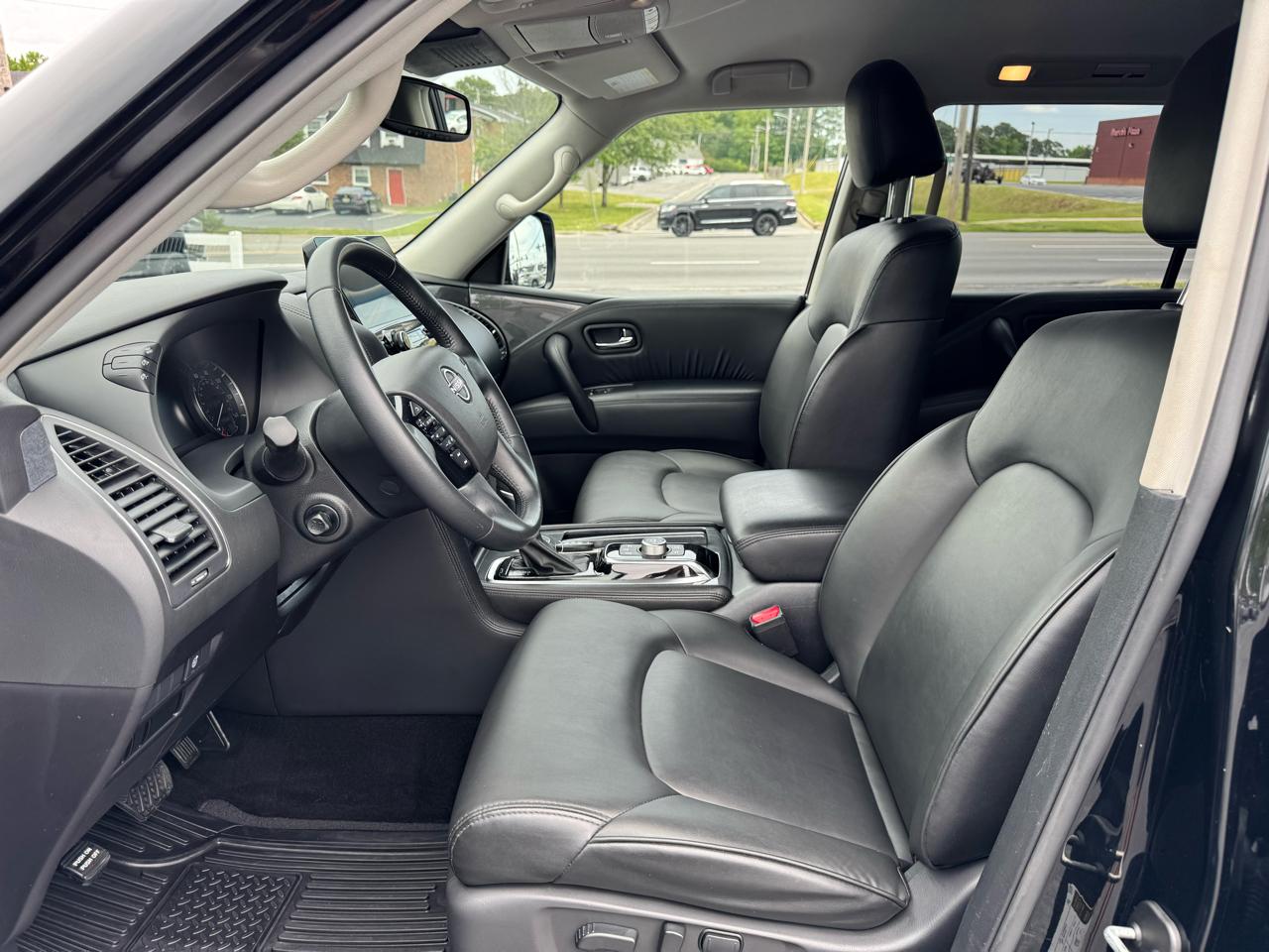 Nissan Armada 4x2 SV 2023