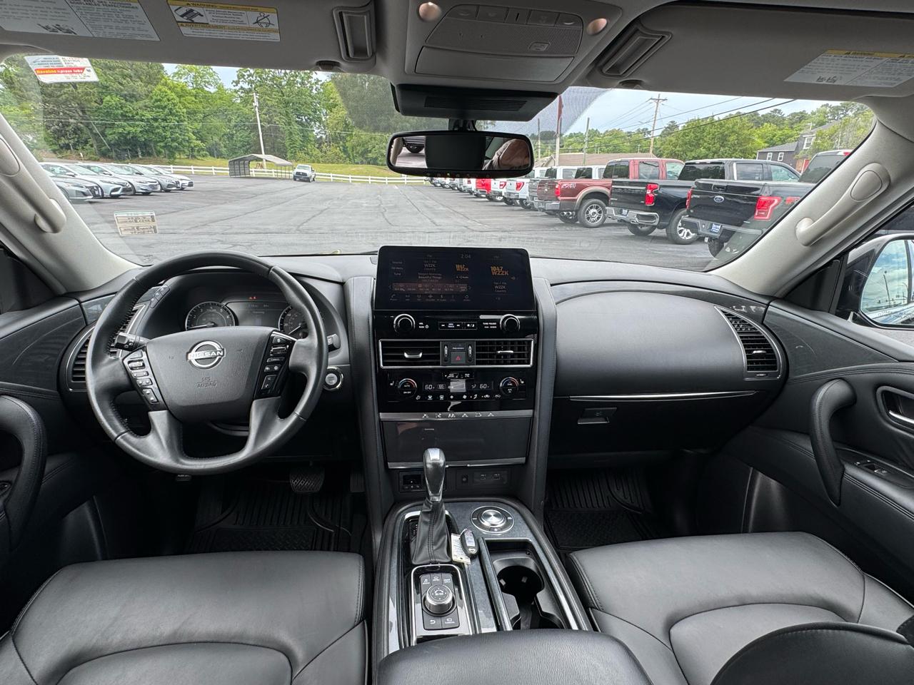 Nissan Armada 4x2 SV 2023