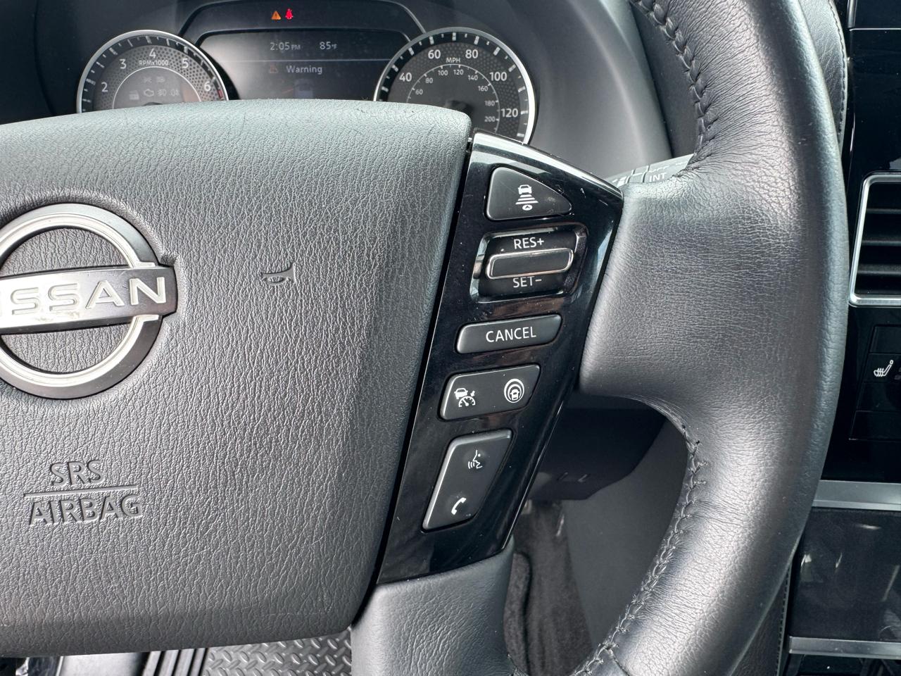 Nissan Armada 4x2 SV 2023