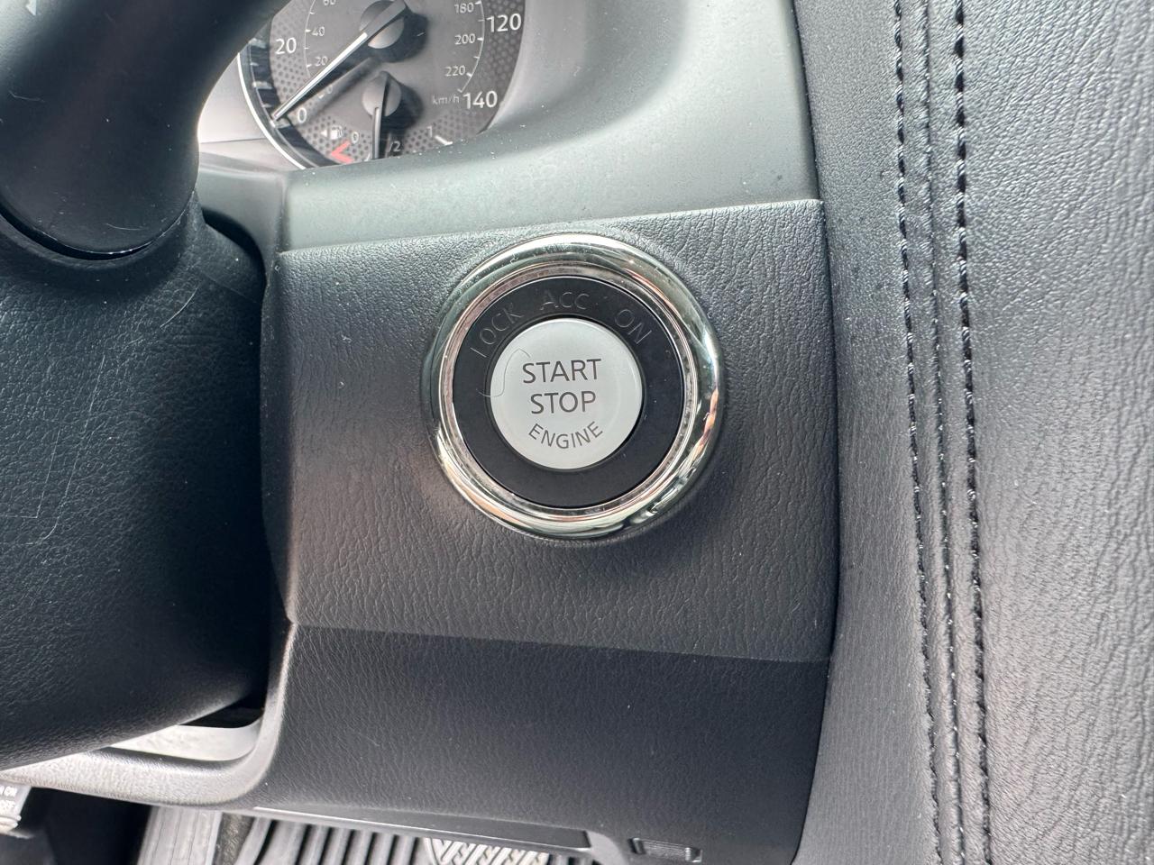 Nissan Armada 4x2 SV 2023