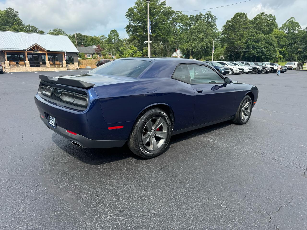 Dodge Challenger 2dr Cpe SXT 2016