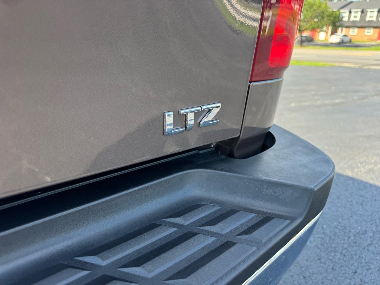 Chevrolet Silverado 3500HD 4WD Crew Cab 167" DRW LTZ 2007