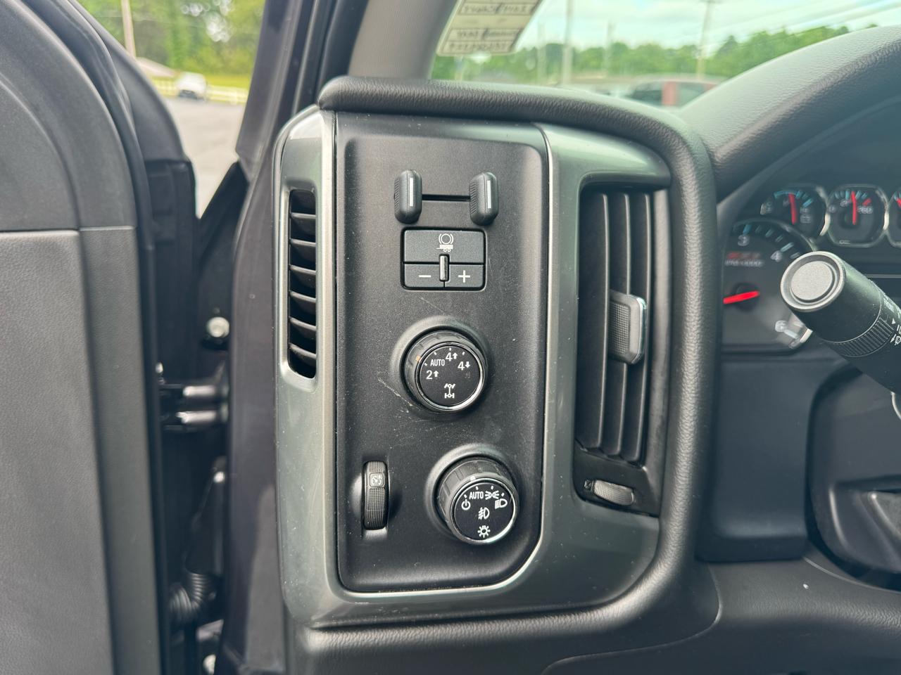 Chevrolet Silverado 1500 4WD Crew Cab 143.5" LT w/2LT 2014